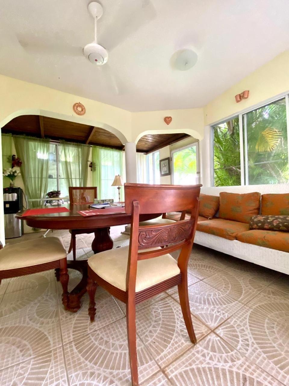 Freandly Three Bedrooms Apartment Сосуа Екстер'єр фото